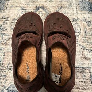 Nike Men’s Brown Slip-On Shoes with Duel Lining